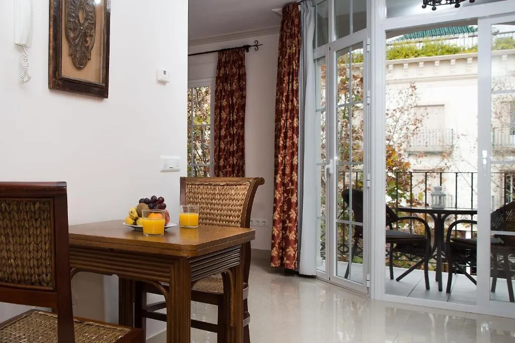 Apartment Apartamentos Plaza Cavana 5 Nerja