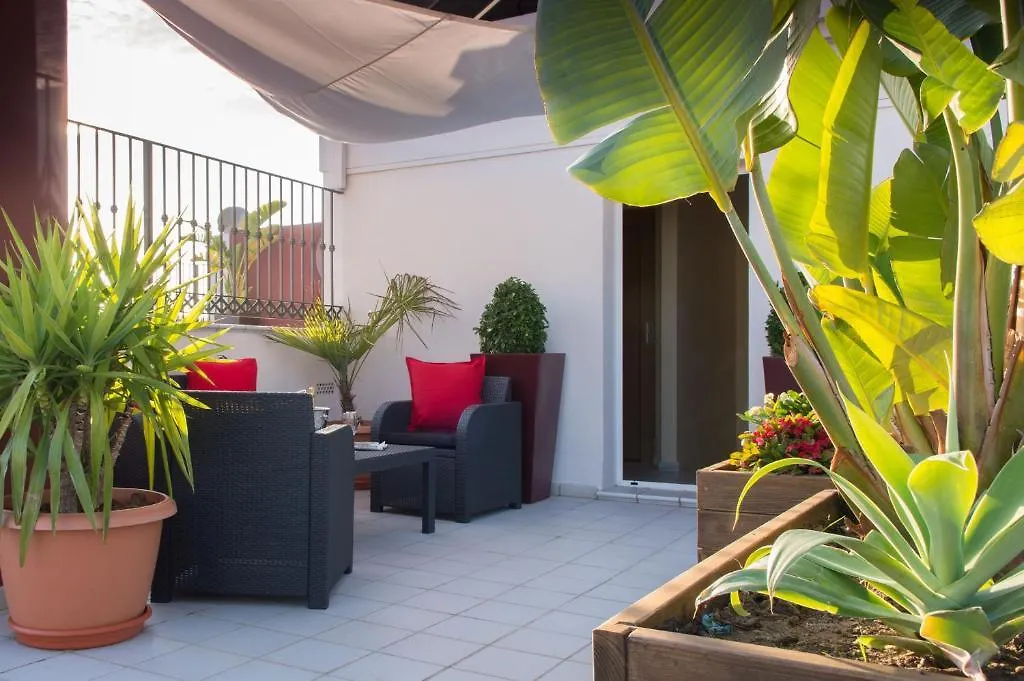 Apartamentos Plaza Cavana 5 Nerja Spanien