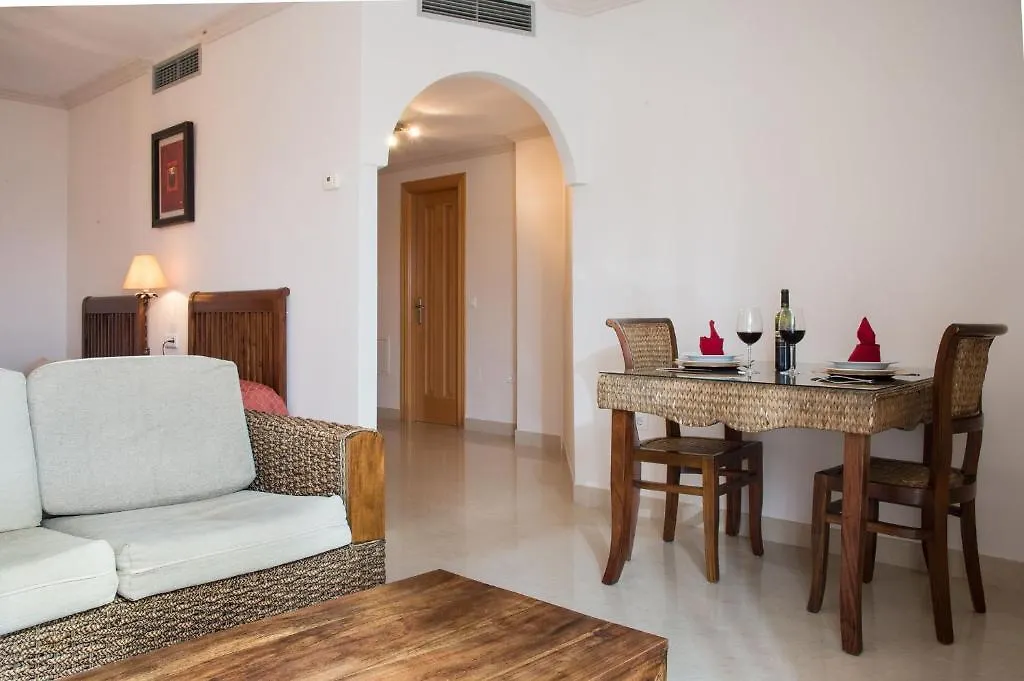 Apartamentos Plaza Cavana 5 Nerja Lägenhet
